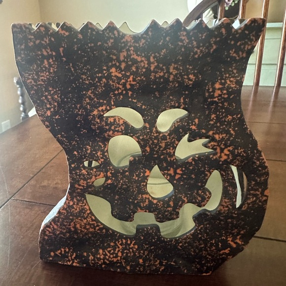 PartyLite Halloween Porcelain Jack-o-lantern Tea Light Luminary Holder - Picture 1 of 8